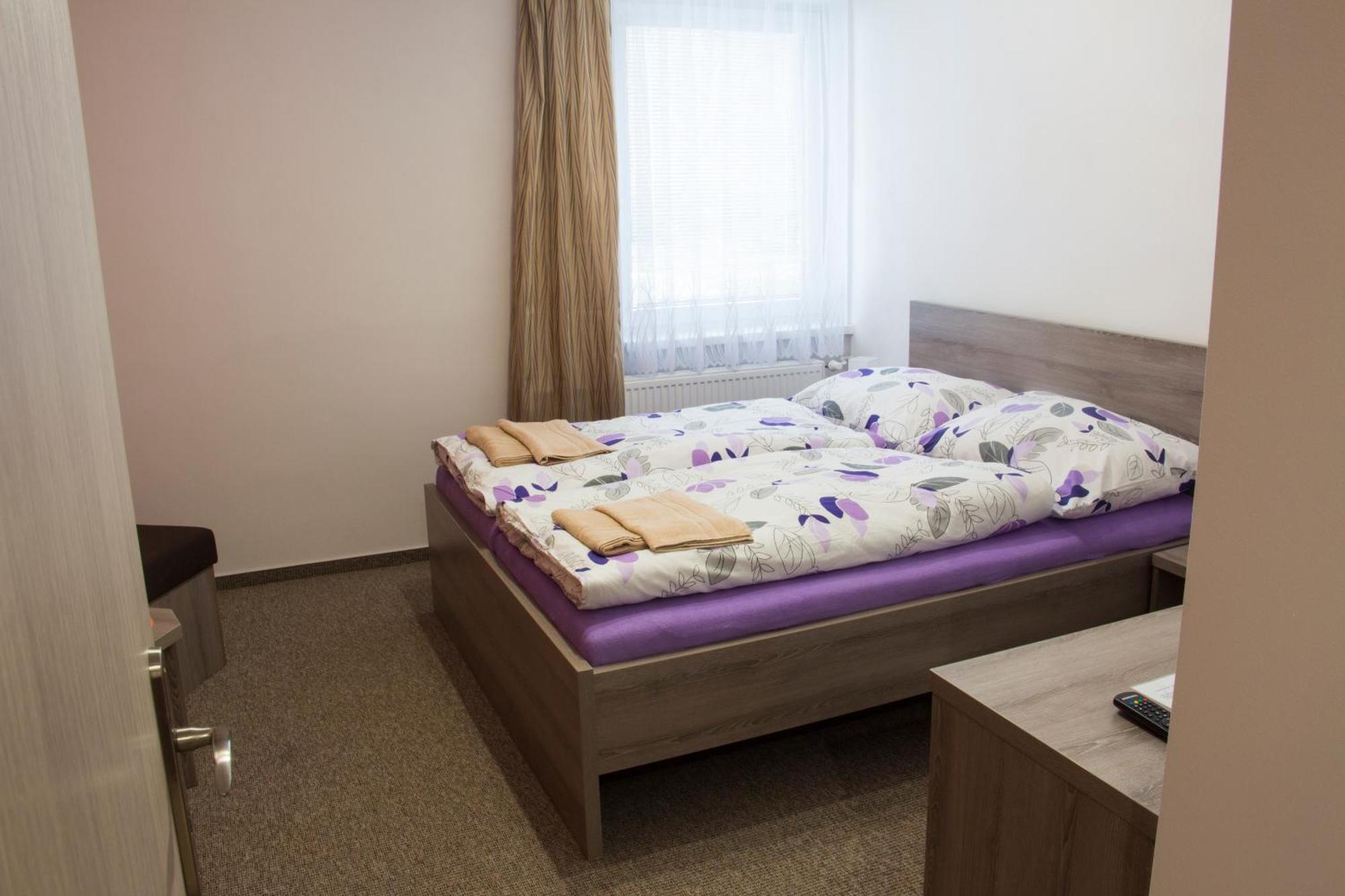 Motel Pavov Ихлава Екстериор снимка