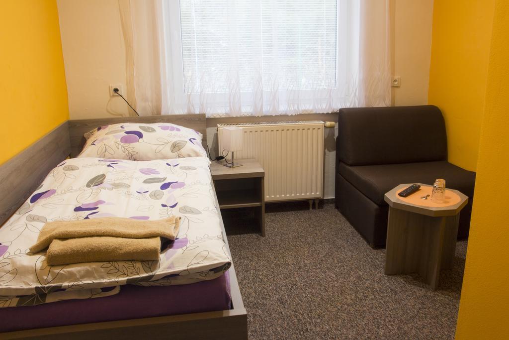 Motel Pavov Ихлава Стая снимка